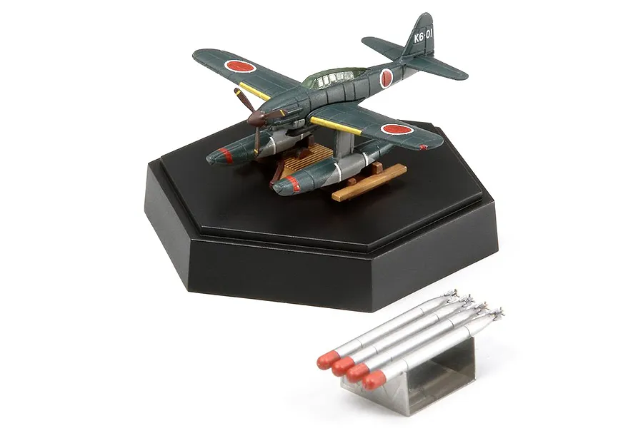 Tamiya 1/350 Japanese Navy Sub I-400 (Special Edition) Model Kit image 84051