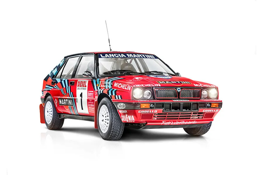 Italeri 1/12 Lancia DELTA 16V HF integrale Sanremo 1989 Model Kit image 87273