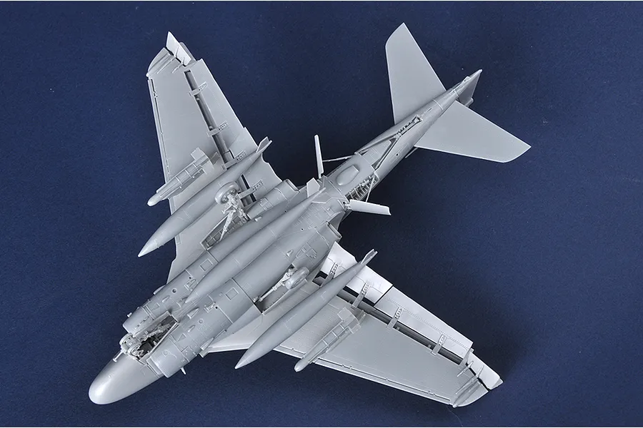 Trumpeter 1/72 A-6A Intruder Fighter Plastic Model Kit image 88332