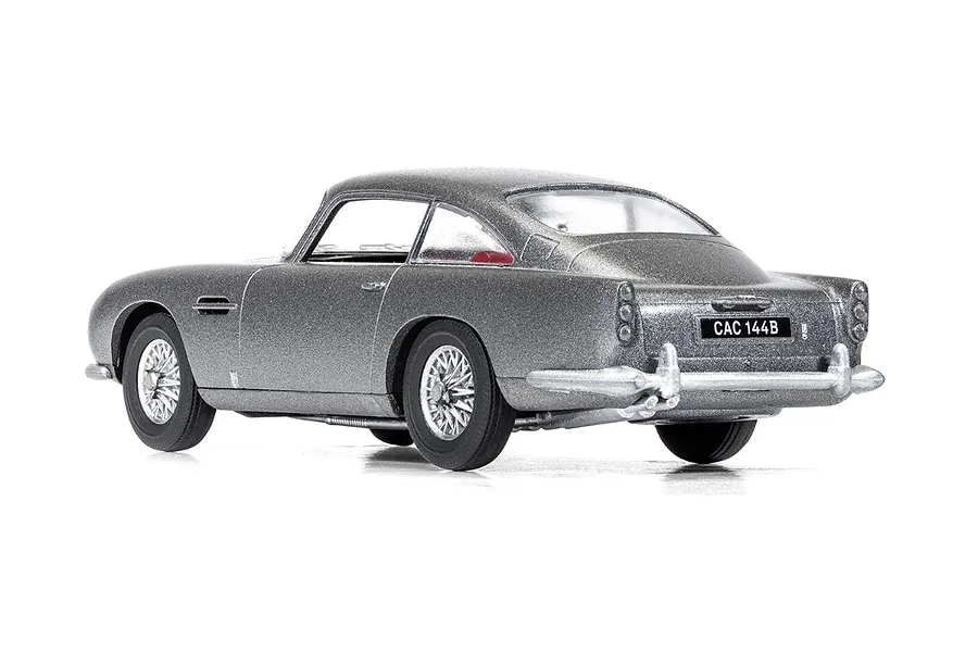 Airfix 1/43 Aston Martin DB5 Scaled Plastic Model Starter Kit image 88596