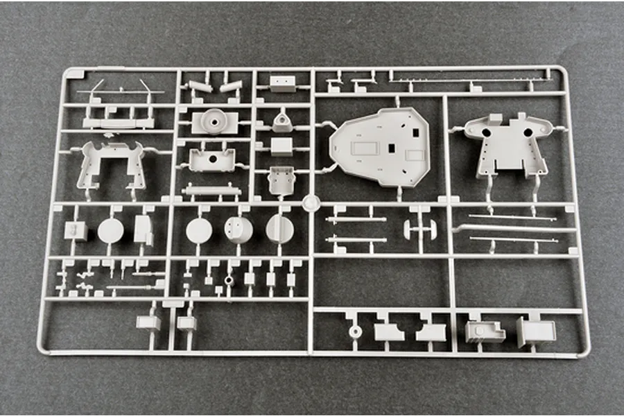 Trumpeter 1/200 British Royal Navy&amp;#039;s HMS Hood 1941 Warship Model Kit image 89430