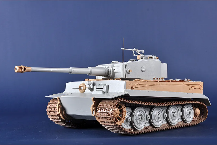 Trumpeter 1/16 German Tiger 1 Late Type Heavy Tank Model Kit image 89454