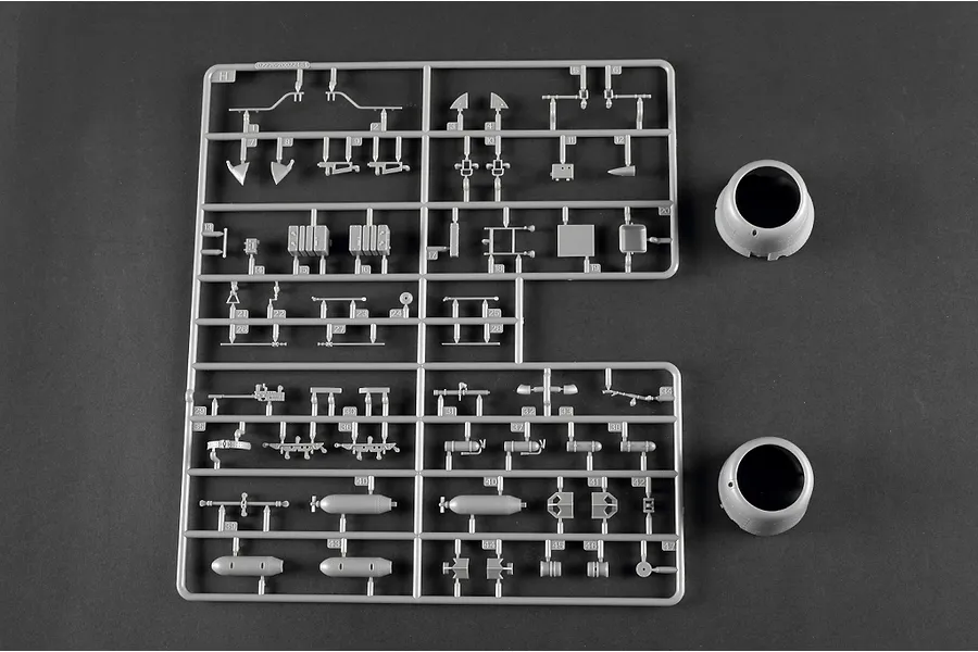 Trumpeter 1/32 U.S. TBD-1A &amp;quot;Rabaged&amp;quot; Devastator Torpedo Attack Aircraft Model Kit image 89475