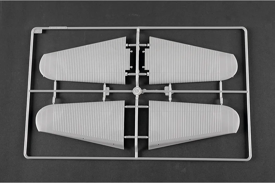 Trumpeter 1/32 U.S. TBD-1A &amp;quot;Rabaged&amp;quot; Devastator Torpedo Attack Aircraft Model Kit image 89485