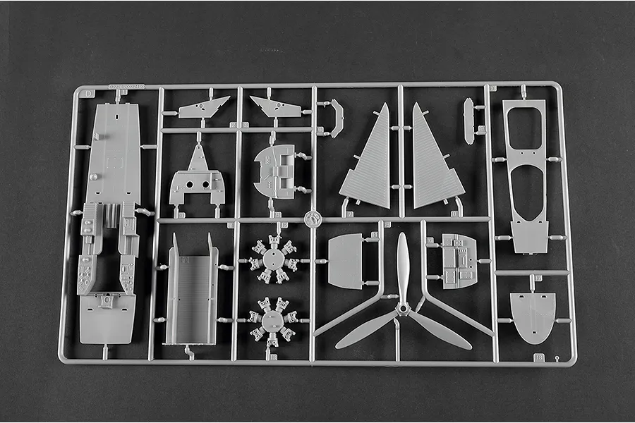 Trumpeter 1/32 U.S. TBD-1A &amp;quot;Rabaged&amp;quot; Devastator Torpedo Attack Aircraft Model Kit image 89486