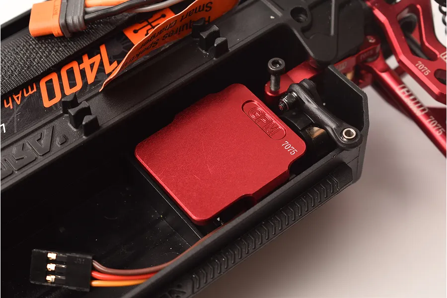GPM Red Aluminium Servo Mount/Radio Deck image 91090