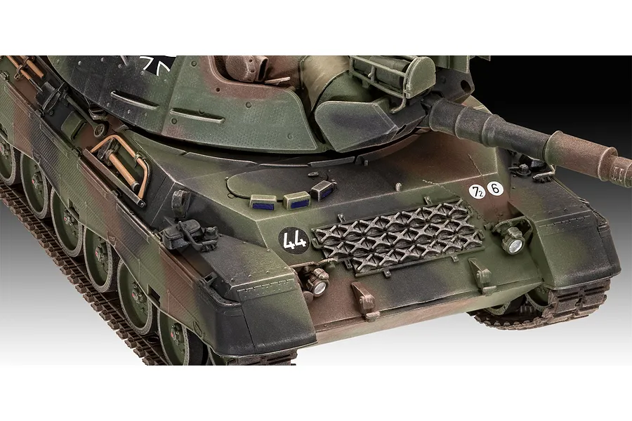 Revell 1/35 Leopard 1 A1A1-A1A4 Tank Scaled Plastic Model Gift Set Kit image 92488