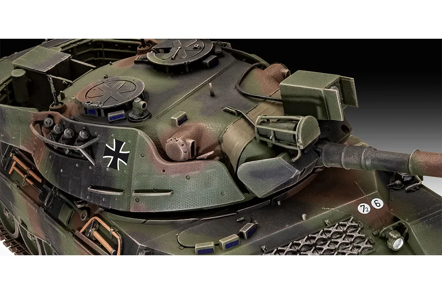 Revell 1/35 Leopard 1 A1A1-A1A4 Tank Scaled Plastic Model Gift Set Kit image 92491