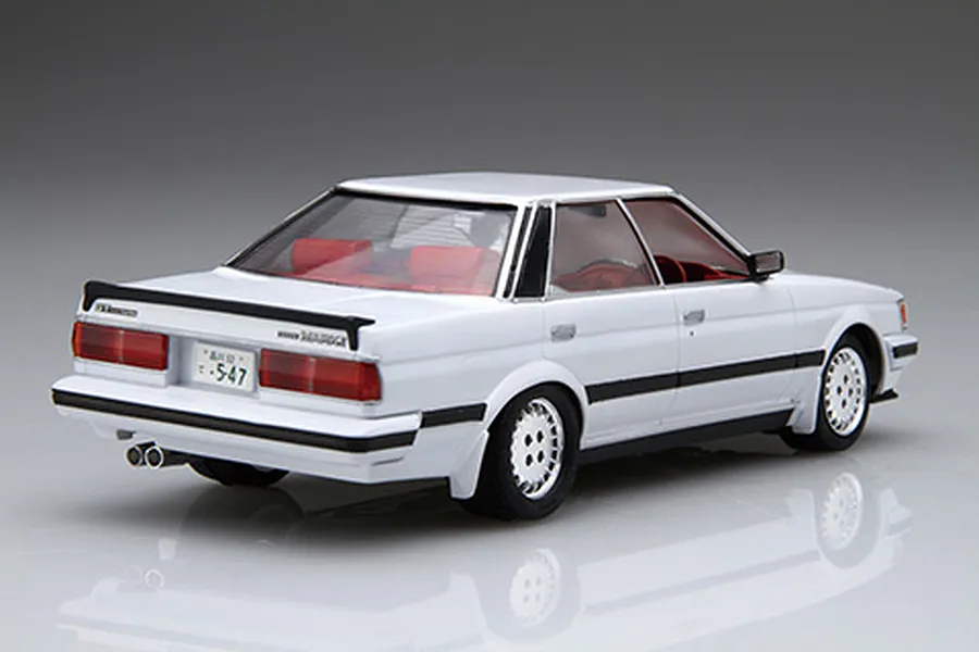 Fujimi 1/24 Toyota Mark II 2.0 Twin Turbo GX71 Scaled Plastic Model Kit image 3