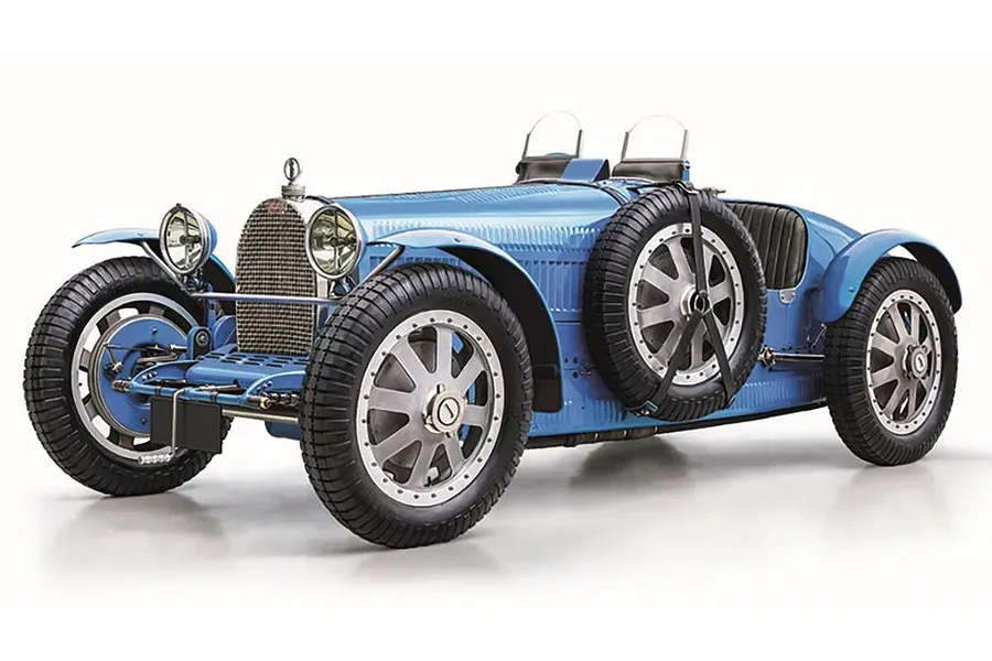 Italeri 1/12 Bugatti 35B Roadster Scaled Plastic Model Kit image 94007
