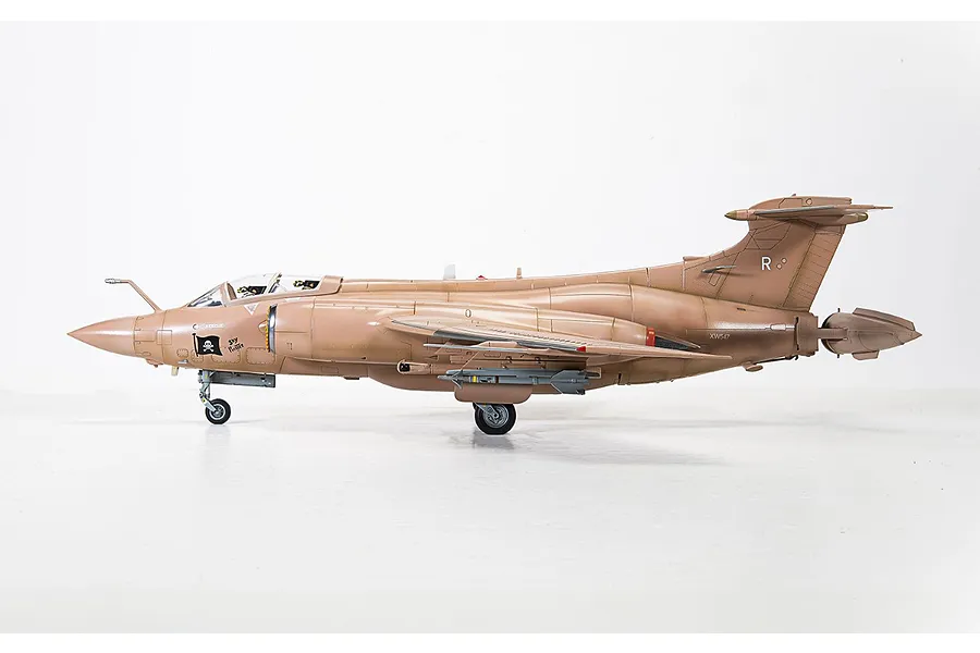 Airfix 1/48 RAF Blackburn Buccaneer S.2 Fighter Scaled Plastic Model Kit  image 94228