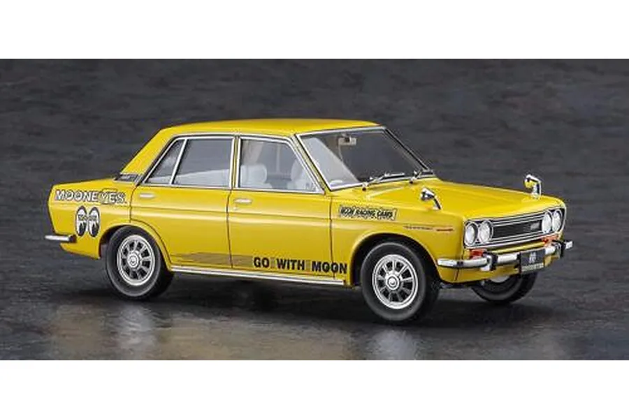 Hasegawa 1/24 Datsun Bluebird 1600 SSS &amp;quot;Mooneyes&amp;quot; Car Scaled Plastic Model Kit image 95801
