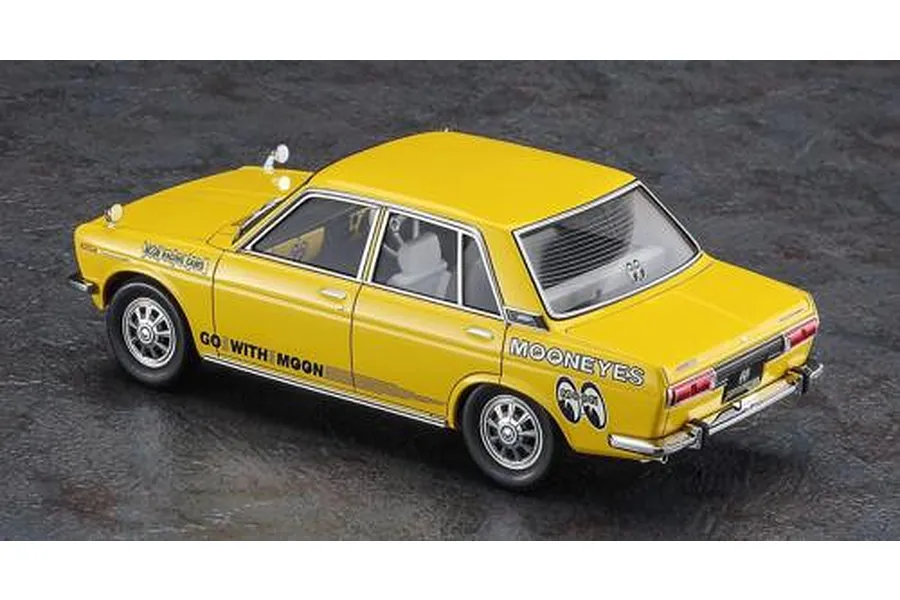 Hasegawa 1/24 Datsun Bluebird 1600 SSS &amp;quot;Mooneyes&amp;quot; Car Scaled Plastic Model Kit image 95802