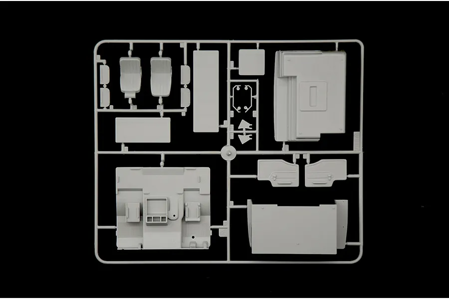 Italeri 1/24 1993 Mercedes-Benz SK Eurocab 6x4 Truck Scaled Plastic Model Kit image 95838