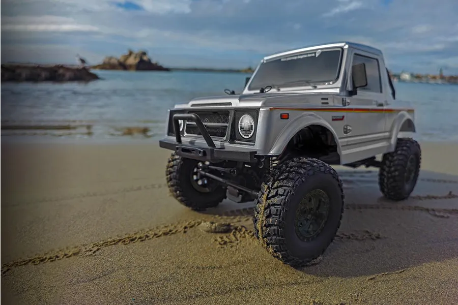 Element RC Enduro12 Bushido RC Rock Crawler Electric 4WD 1/12 Scale RTR - Silver image 97267