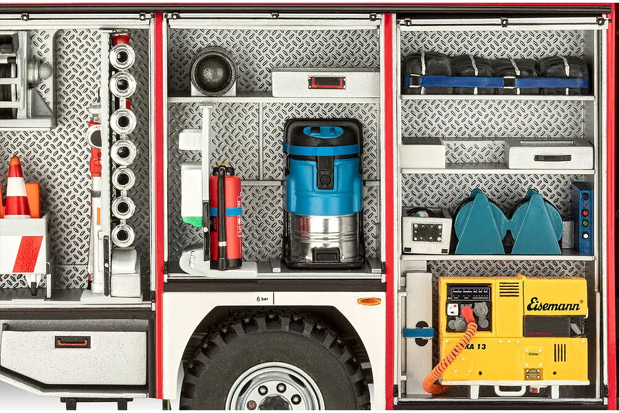 Revell 1/24 Mercedes Schlingmann TLF 16/25 Firetruck Scaled Plastic Model Kit image 99728